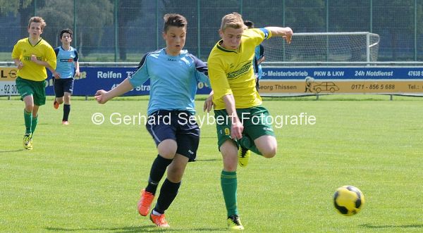 Jugendfuball-Qualifikation C-Junioren: SV straelen - SG Essen-Schnebeck